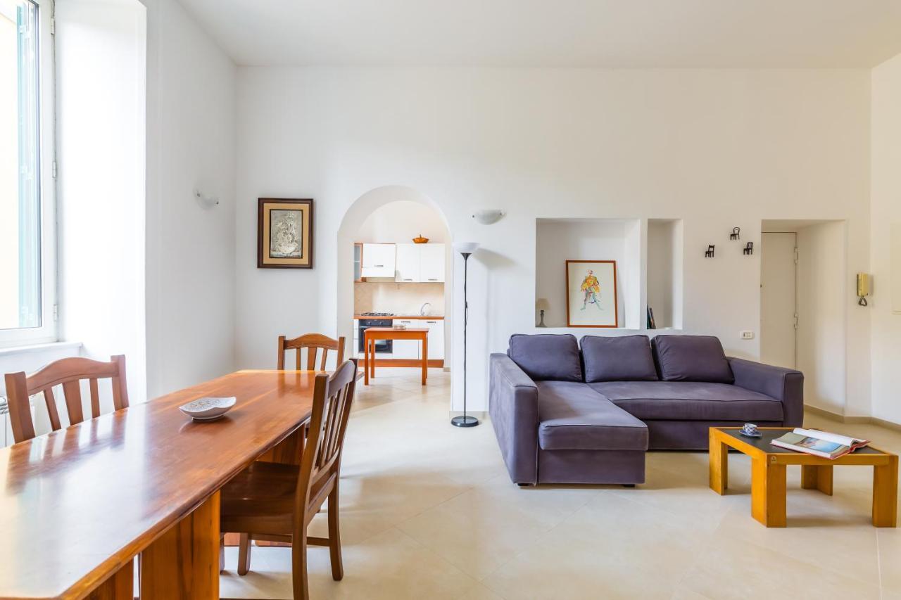 Orsola Comfort House By Napoliapartments Экстерьер фото